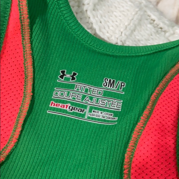 Under Amour workout top - Picture 3 of 3